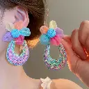 زوج واحد من أقراط Andkiss الشبكية الكروشيه على شكل زهرة على شكل حرف U